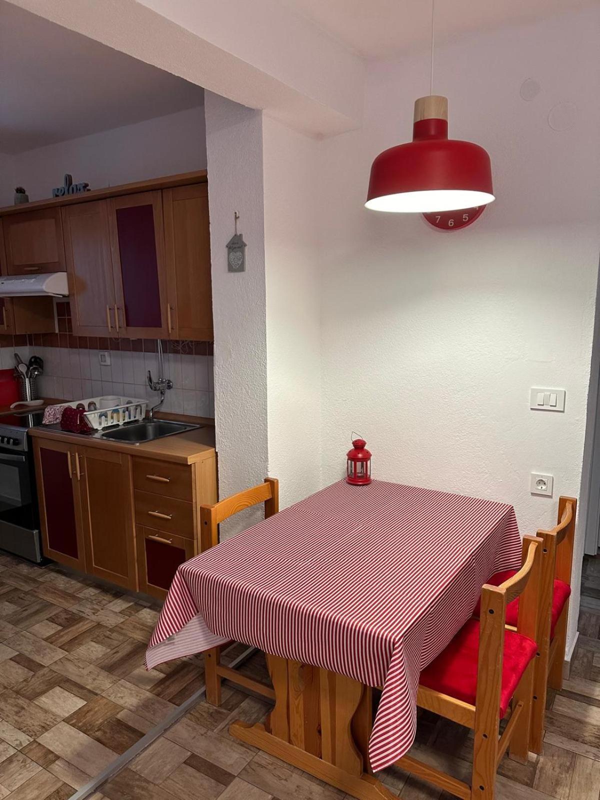 Apartments "Laci" Крк Экстерьер фото