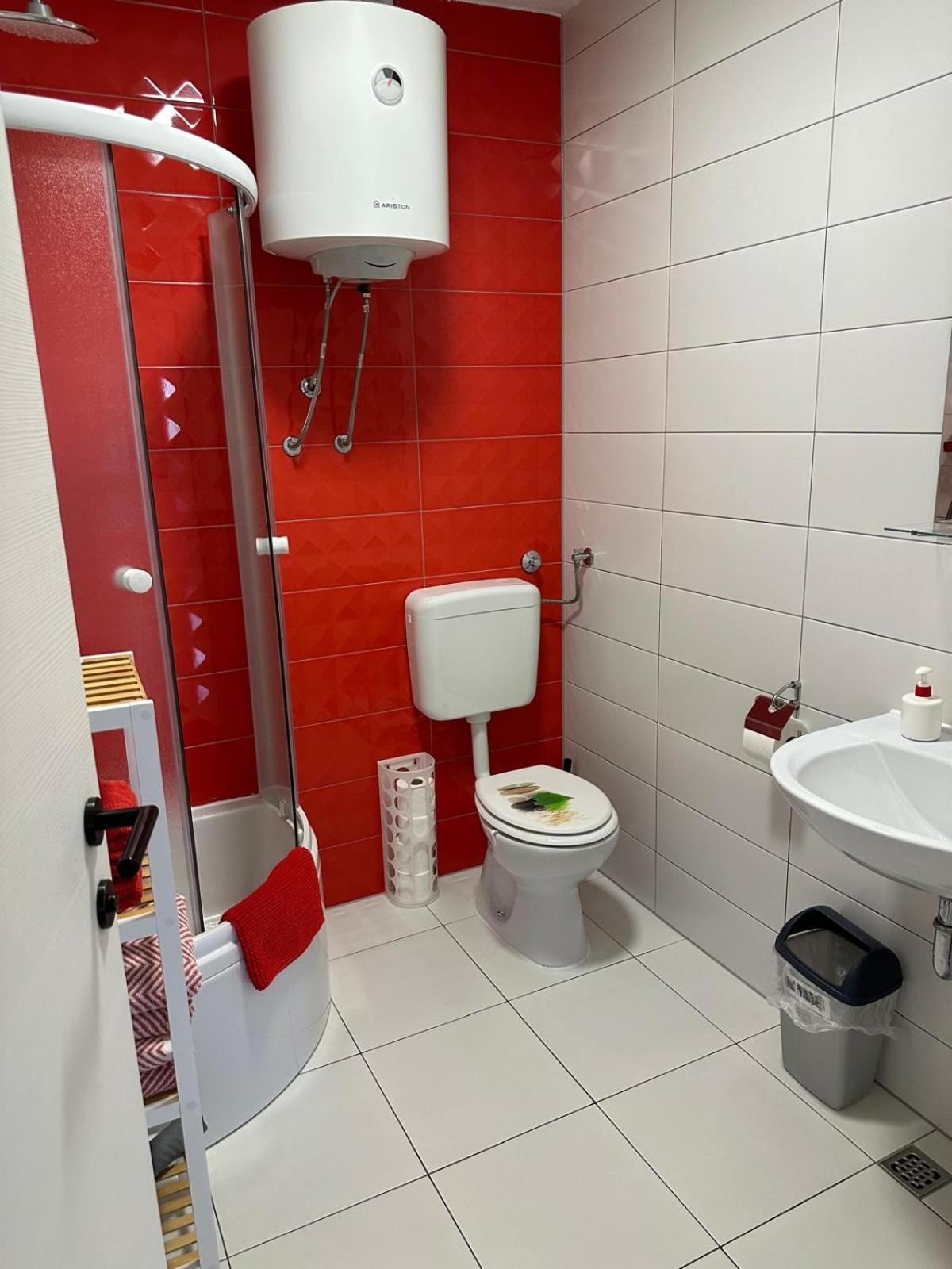 Apartments "Laci" Крк Экстерьер фото
